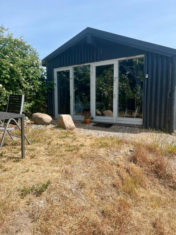 מלון Holbæk Hytte I Forste Raekke Til Fjord מראה חיצוני תמונה